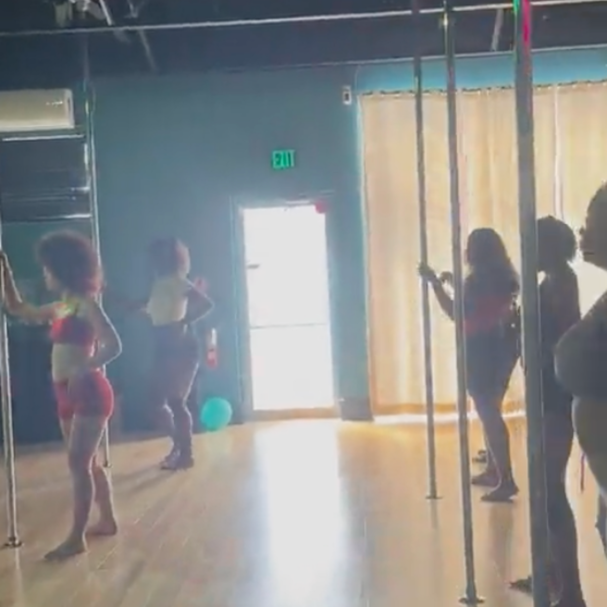 Elevate : A 2 hour Silks Exprience for body & soul